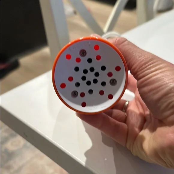 Baby Shusher Sound Machine in Orange and White - Picture 2 of 3